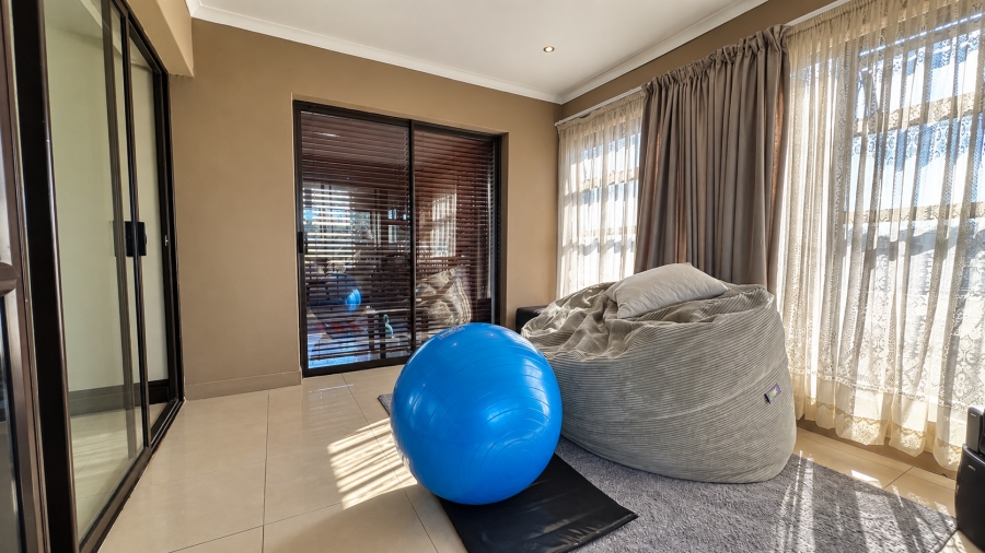 4 Bedroom Property for Sale in Parklands Western Cape